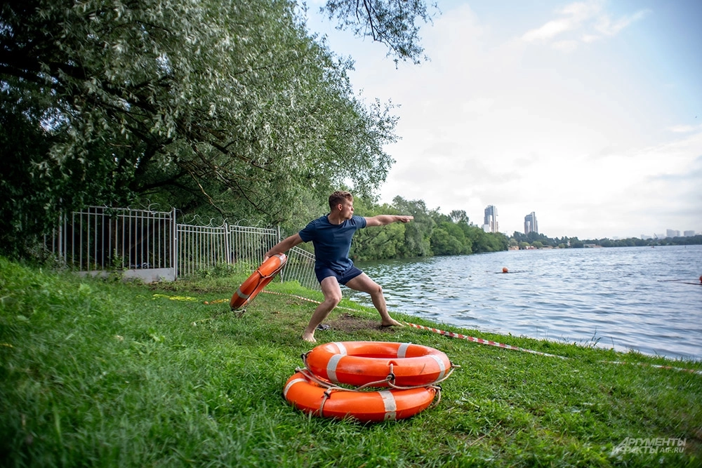 В воде и на высоте. В Москве выберут лучшего спасателя