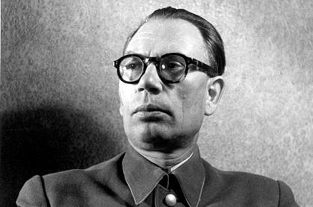 
 Петля для комиссара. Предатель Жиленков служил и немцам, и американцам    
