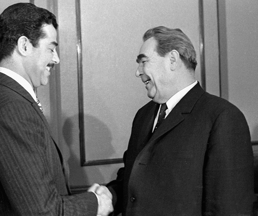 Леонид Брежнев на переговорах с Саддамом Хусейном в Москве. Ежегодно Ирак получал советское вооружение на 1,5 млрд долл.