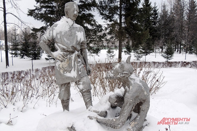 Скульптура, созданная по мотивам поэмы «Шурале» Габдуллы Тукая.