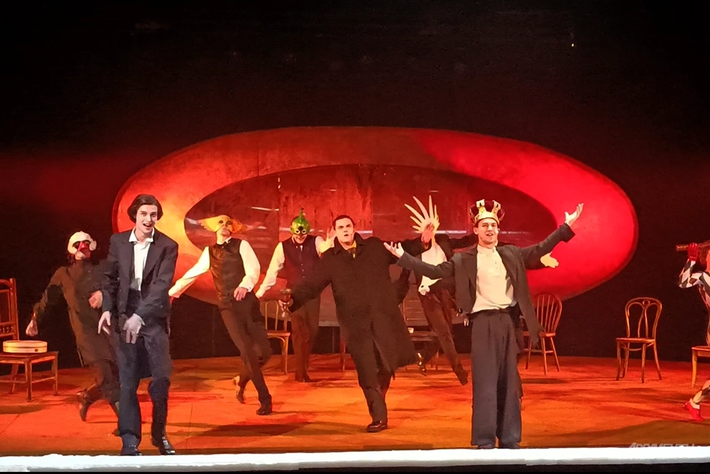 Спектакль «Бродячая собака».