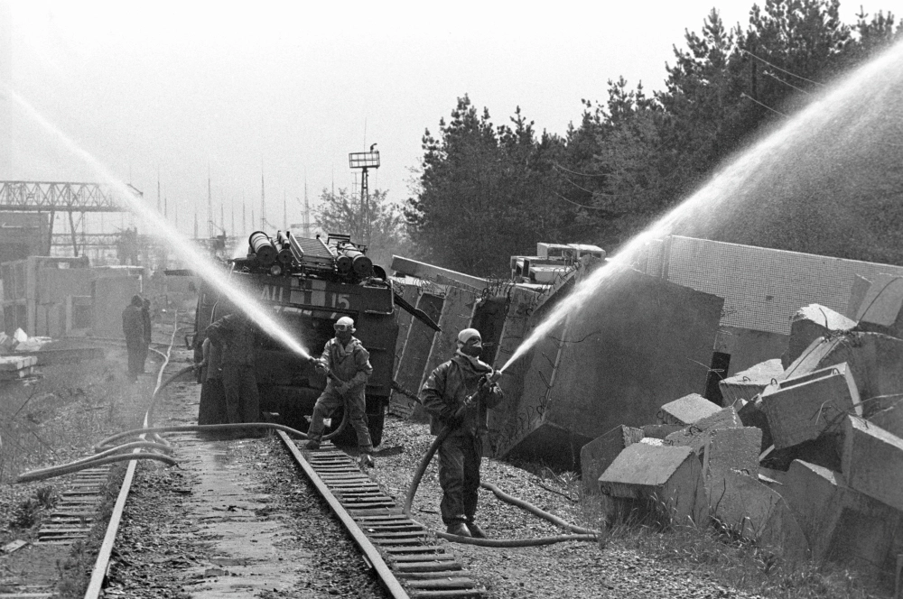 Работы по дезактивации территории Чернобыльской атомной электростанции, 1975 г.