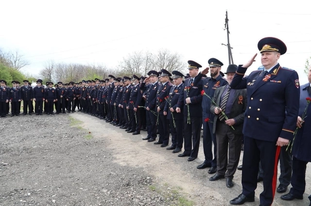 Так открывали памятник в Малгобеке.