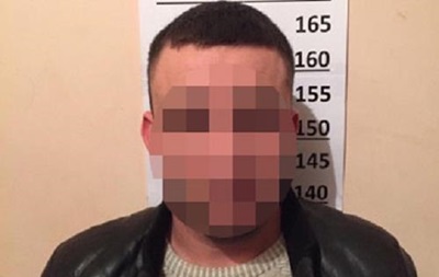 В Киеве правоохранители разоблачили группу злоумышленников, которые совершали разбойные нападения, маскируясь под таксистов.