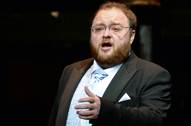 Максим Пастер.