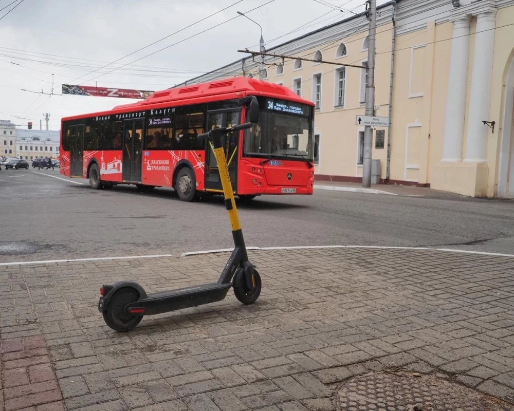 Запретить или возглавить? Самокатчики становятся причиной ДТП в Калуге |  АиФ Калуга