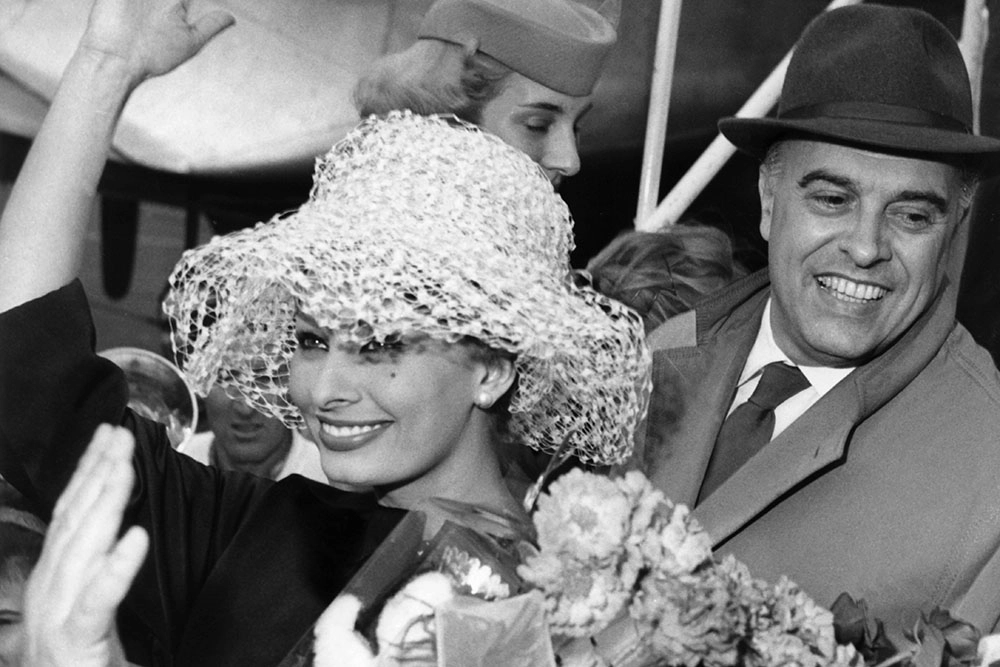 
 Вот это 90 лет! Посмотрите, как изменилась Софи Лорен. Фото    