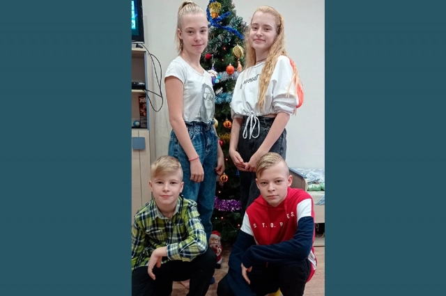 Повзрослев, дети начали помогать родителям