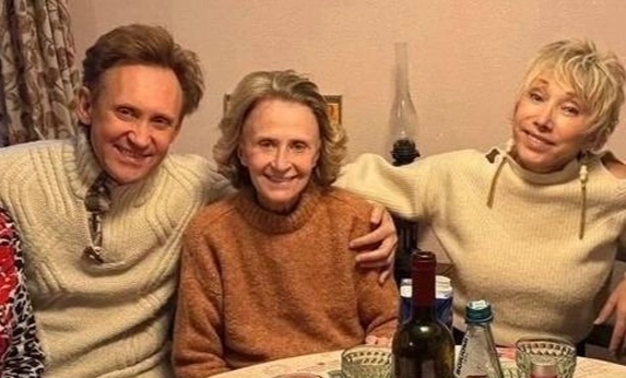 Сергей Дроботенко навестил Дубовицкую вместе с Еленой Воробей.