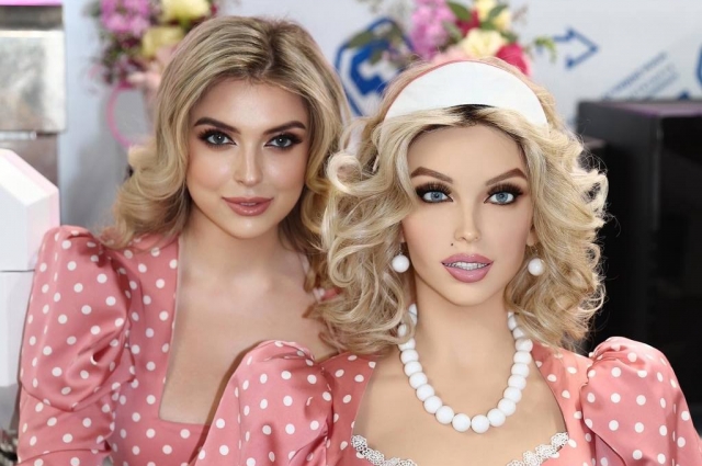 Прообразом кибер-продавщицы стала первая Мисс Пермь-2014 Диана Габдуллина.