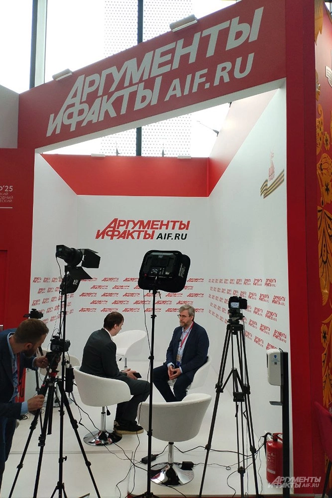 Фёдор Лукьянов.