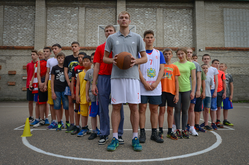Степан Гетманов растит новое поколение баскетболистов.