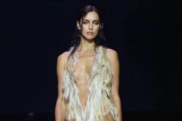 Воспитанием Ирины Шейк занималась бабушка-татарка.