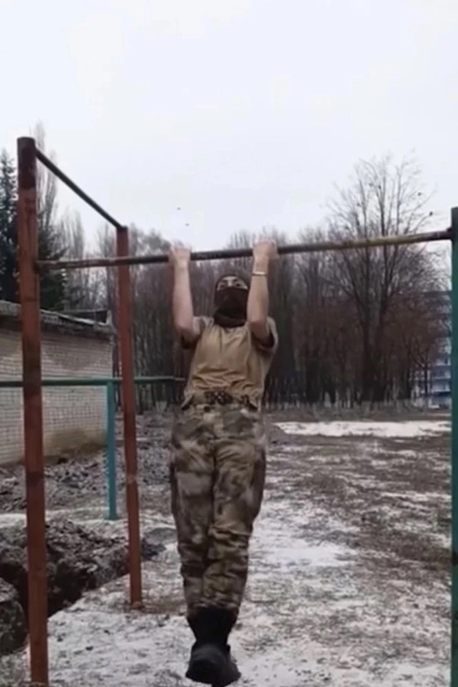 Региона занимается спортом.