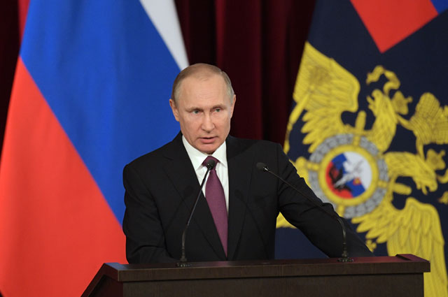 Президент РФ Владимир Путин выступает на расширенном заседании коллегии МВД России.