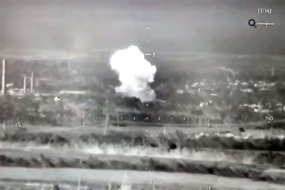 Удар ФАБ-1500.