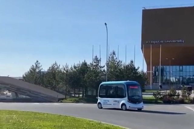 На улицах Иннополиса давно курсирует беспилотное такси.