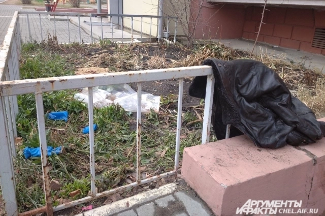 Куртка, предположительно, принадлежала погибшему мужчине.