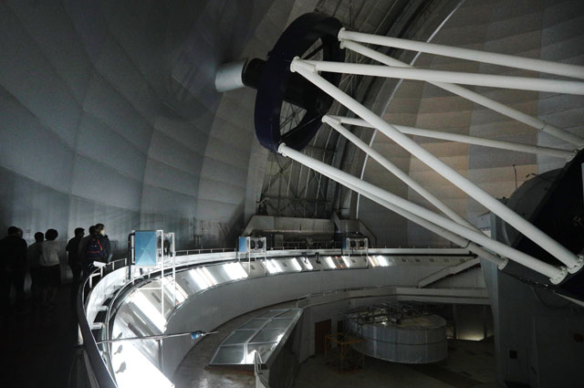 Большой телескоп азимутальный (БТА) на территории Специальной астрофизической обсерватории Российской академии наук.