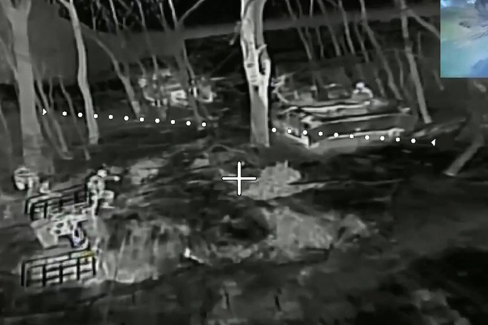 Фото к тексту Никиты Сахарова про дроноводов группировки «Север». На фото: Атака на колонну ВСУ (вид с коптера)