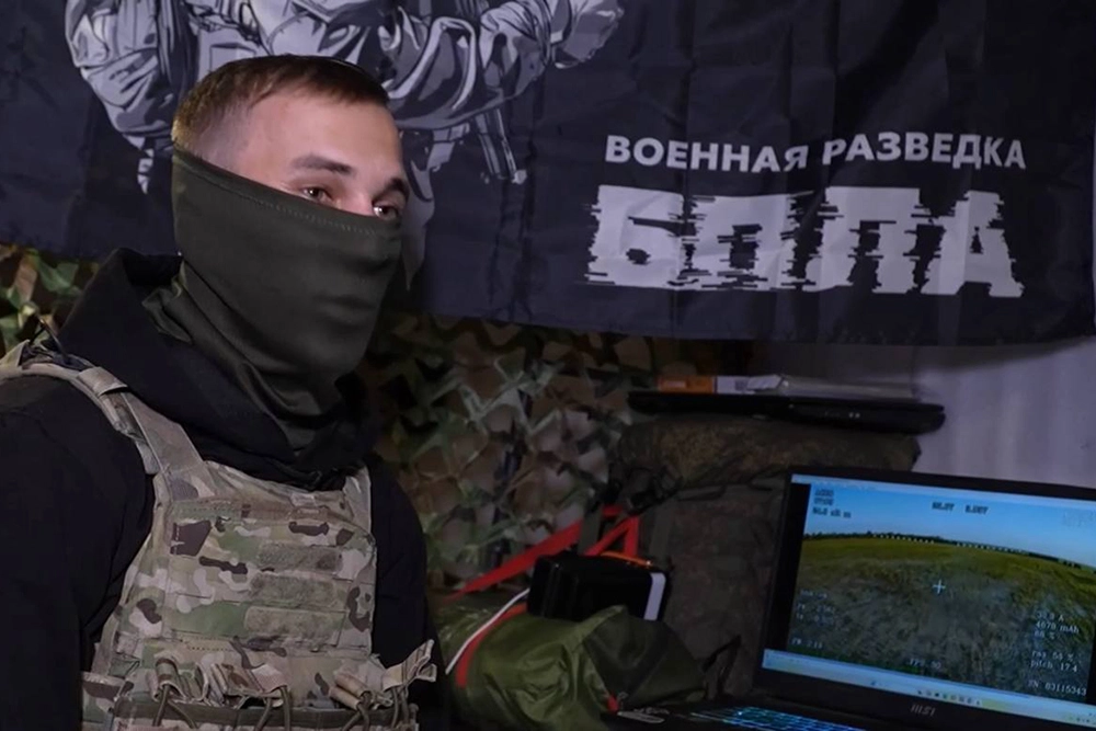 Фото к тексту Никиты Сахарова про дроноводов группировки «Север». На фото: Командир расчета БПЛА ВДВ с позывным «Арбат»