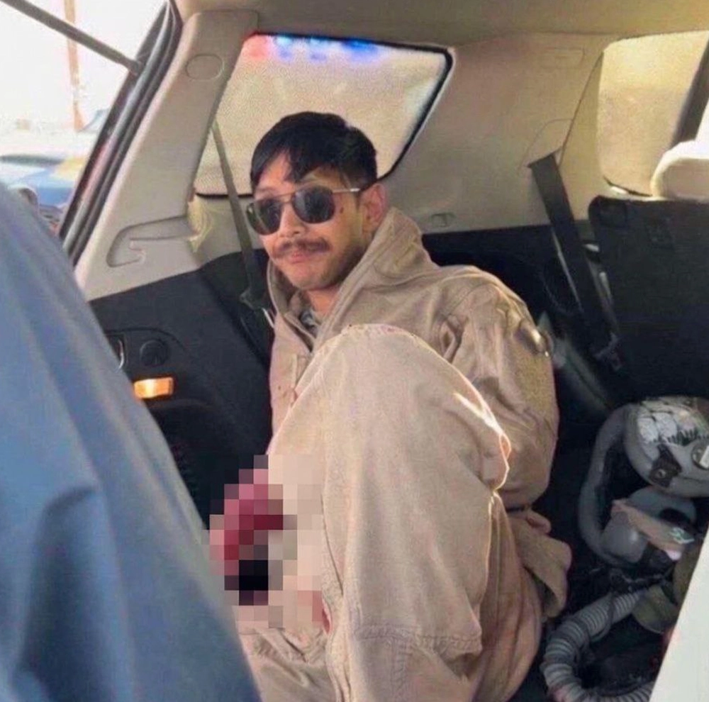 Сбитый американский летчик. 