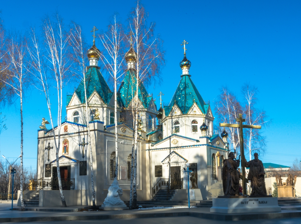 Церковь Покрова Бийск ночь