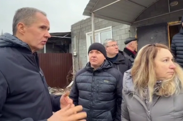 Вячеслав Гладков выезжал на места обстрелов.