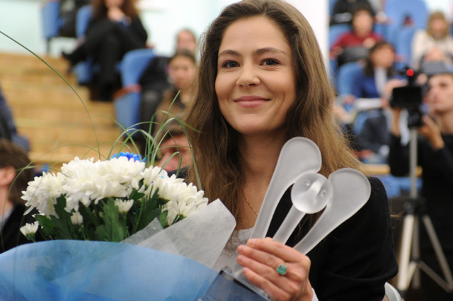 Актриса Елена Лядова, получившая в 2011 г. премию «Белый слон» за лучшую женскую роль второго плана в фильме «Елена».