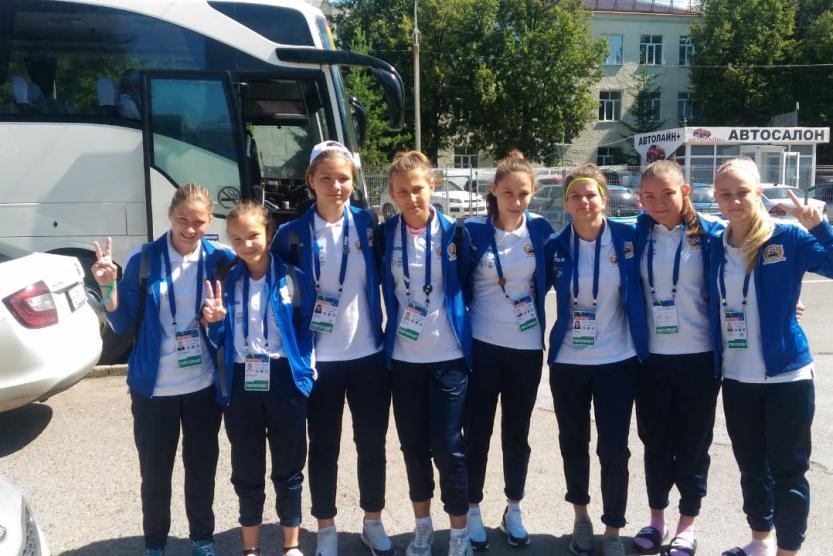 Женская сборная по футболу города Уфы.
