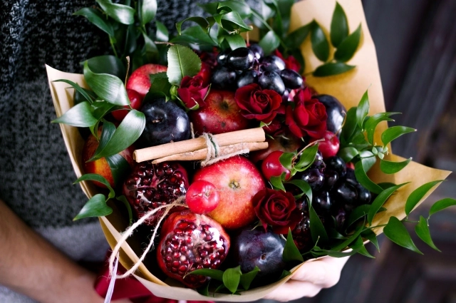 Мужчина выдумал безупречную легенду для женщин.