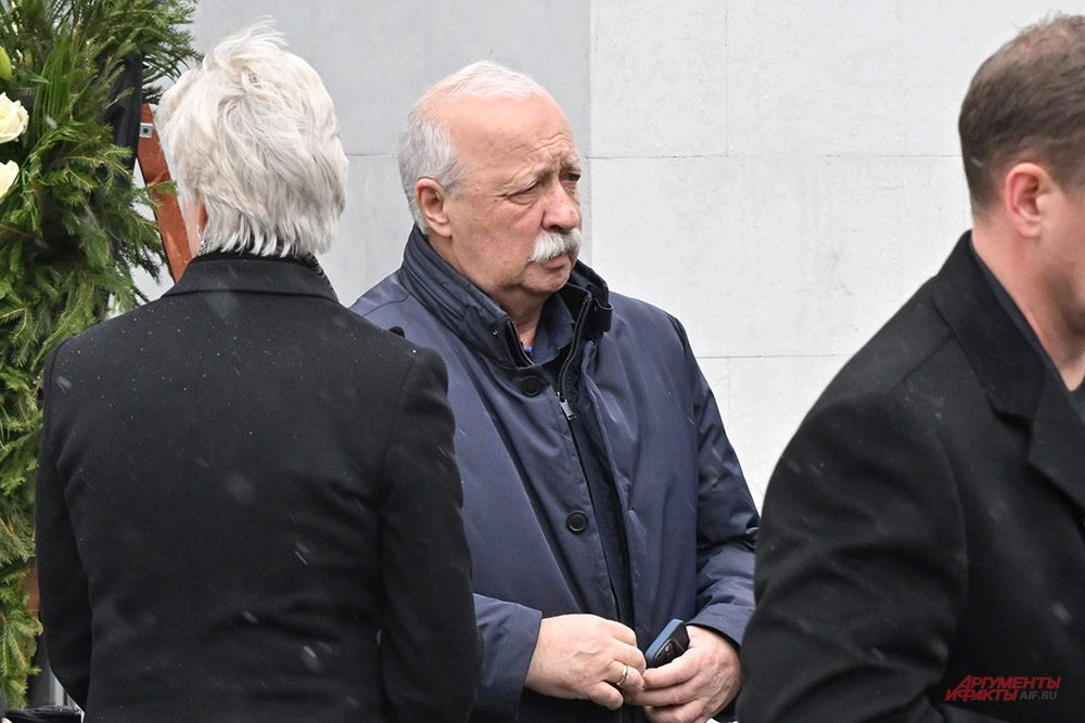 Прощание с телеведущим Алексеем Пимановым в Москве. 