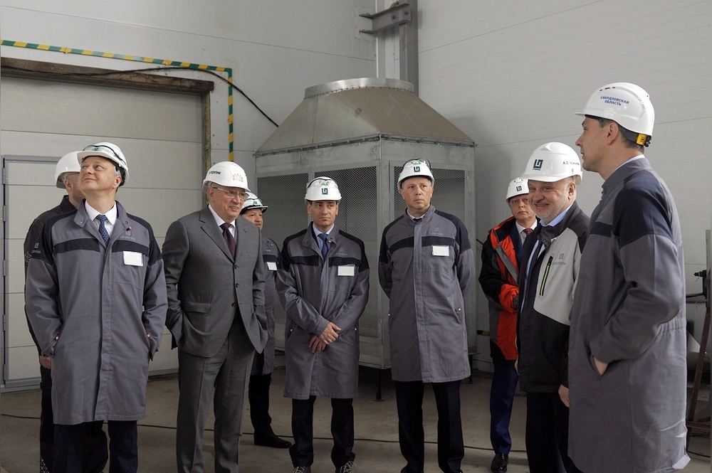 Денис Паслер на заводе