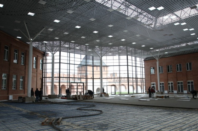 Строительство крытого двора в кремле.