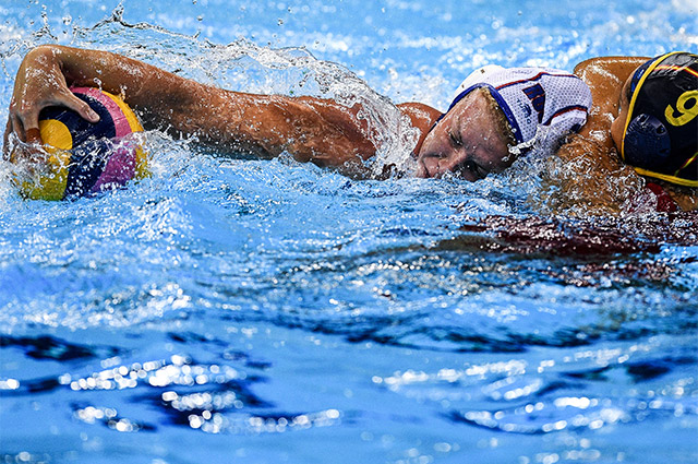 Анна Тимофеева и Худит Форка в матче между сборными России и Испании в Рио.