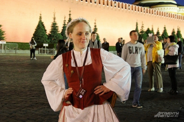 Екатерина Мирошниченко в образе маркитантки.