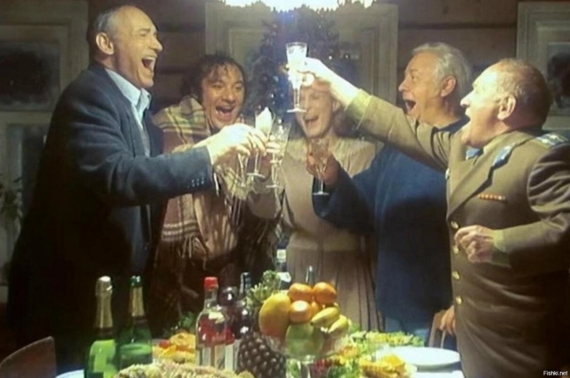 Кадр из фильма «Сирота казанская»