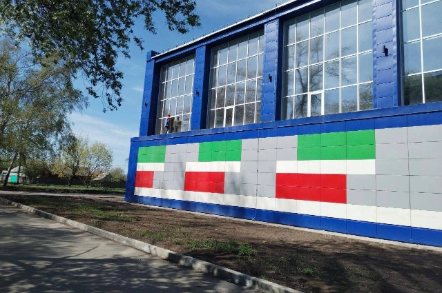 Демешин: бассейн в Дебальцево