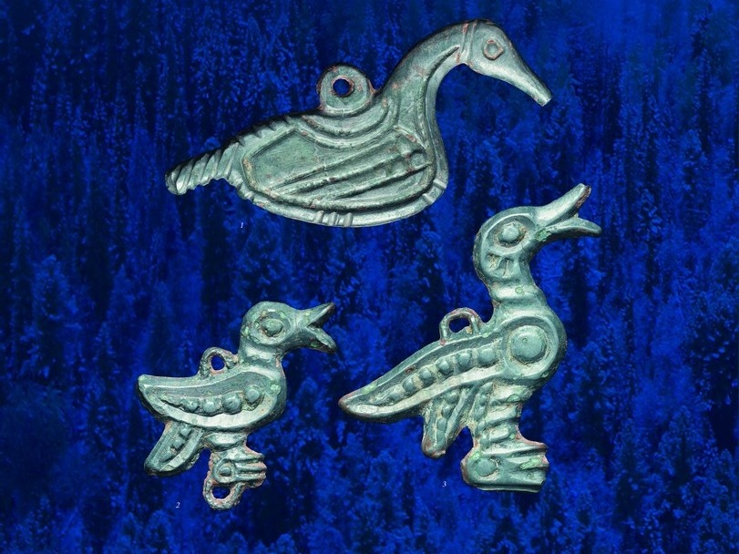 Выставка «Сокровища древних вождей Югры». Культовые изображения птиц, амулеты из белой бронзы VI – VII вв.