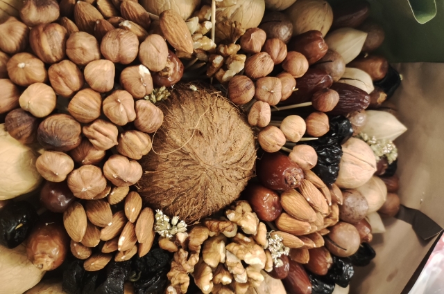 Орехи содержат белок. Их рекомендуют включить в рацион во время поста. 