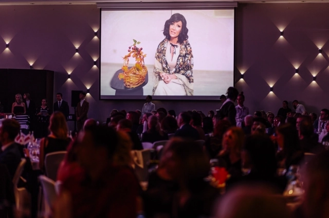 Поздравление от Ирины Текслер.