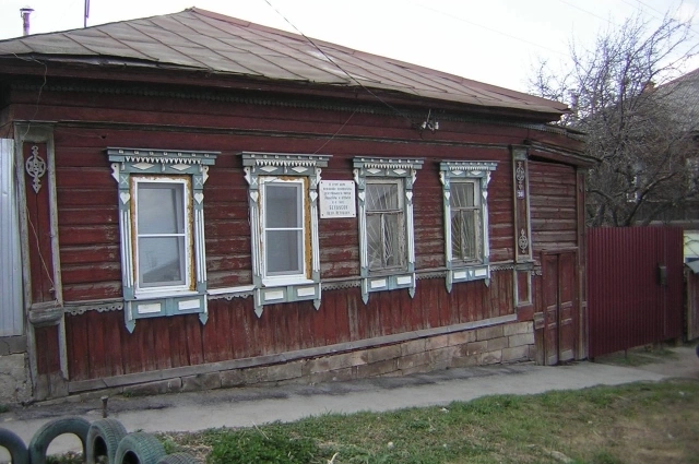 Дом, в котором на улице Пирогова жил П. Белоусов.