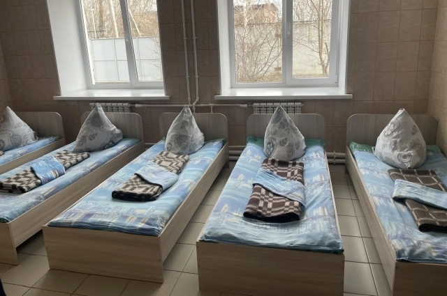 Ещё одно отдельное здание - отрезвитель, куда попадают не только бездомные.