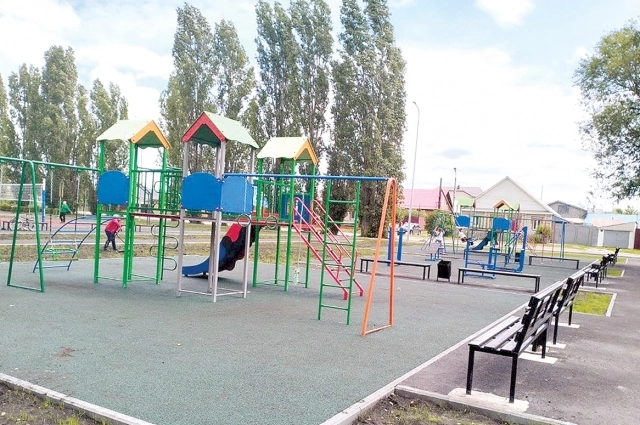 Благоустроенная спортплощадка на улице Минской в Кузнецке.