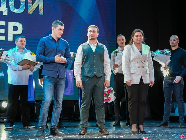 Призёры конкурса (слева направо): Сергей Гейко, Алексей Галимов и Людмила Арапова (первое место).