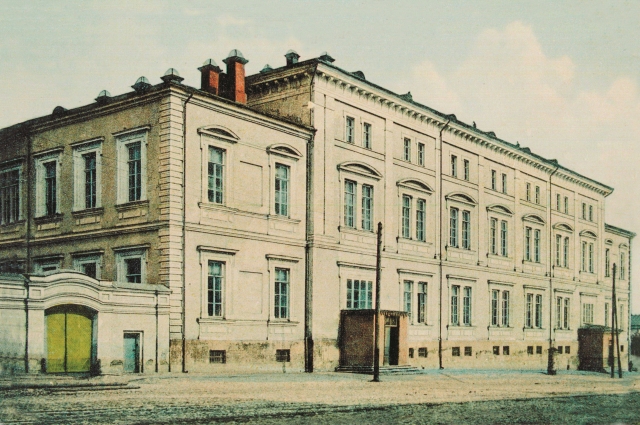 Здание Дворянского собрания в Туле, на сцене которого выступал К. Станиславский