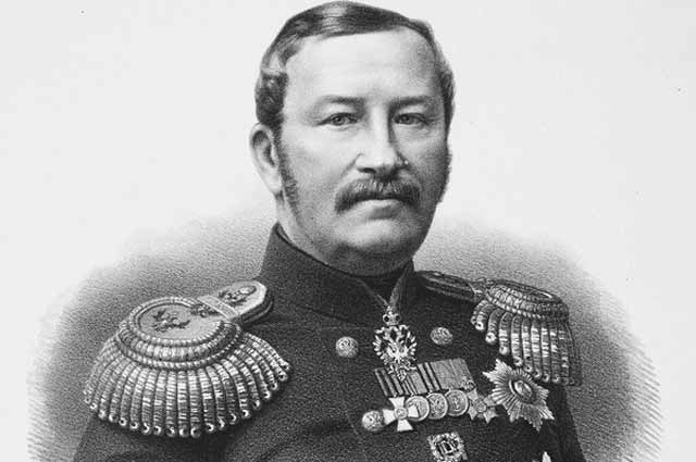 Степан Петрович Хрущов. Адмирал, Архангельский Военный Губернатор, командовал морскими и&nbsp;сухопутными войсками в&nbsp;Архангельской губернии, в&nbsp;1855 и&nbsp;1856 годах.