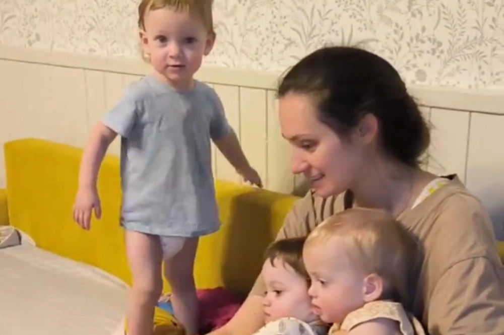 Сборы на прогулку — ежедневный квест.