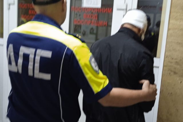 В Екатеринбурге полиция со стрельбой задержала лихача на Porsche Cayenne