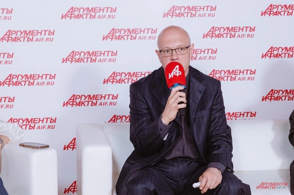 Дмитрий Лисицин.
